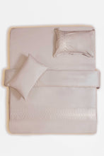 Load image into Gallery viewer, Palace Silver - Bed In a Bag
